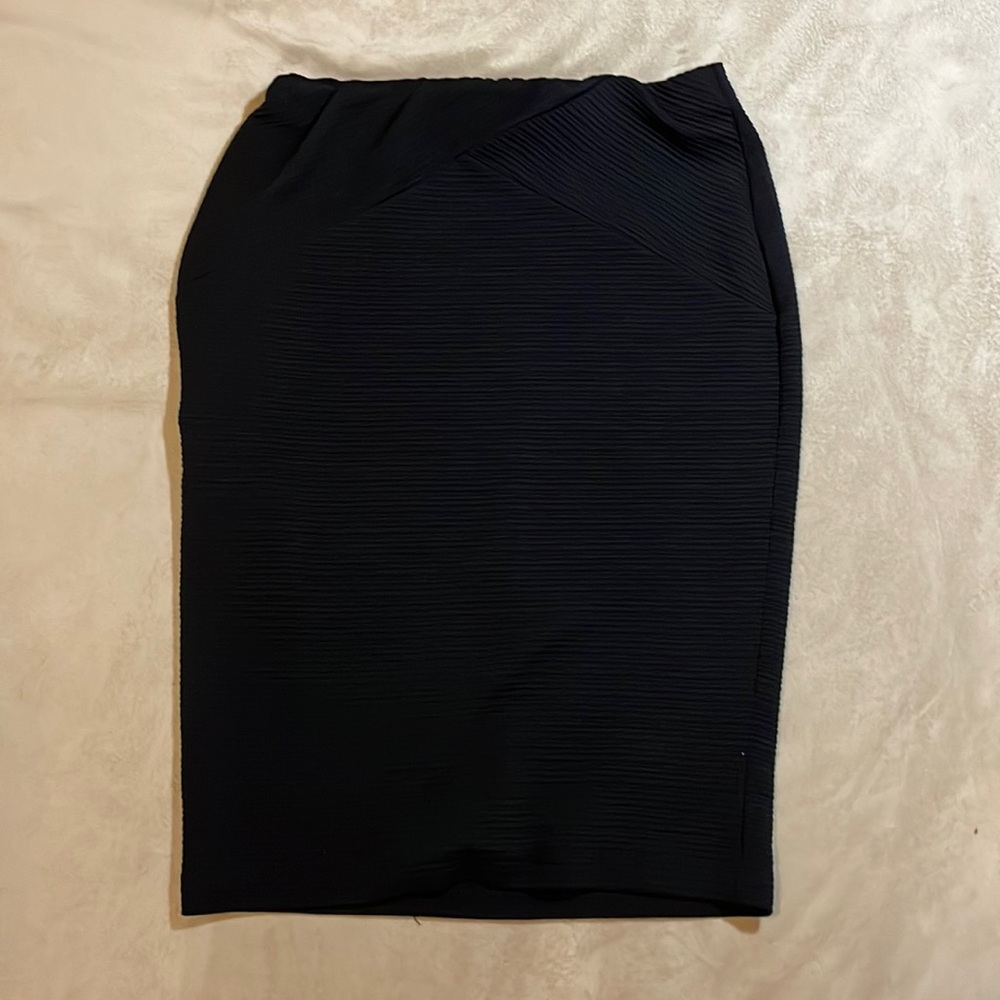Black pencil skirt